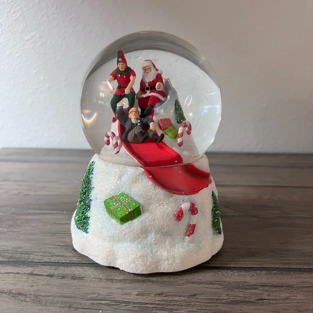 Hallmark Vintage 2006 A Christmas Story Snow Globe 